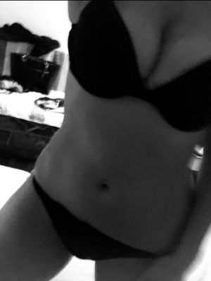 Лиза — Сочинская индивидуалка БДСМ, 27 лет